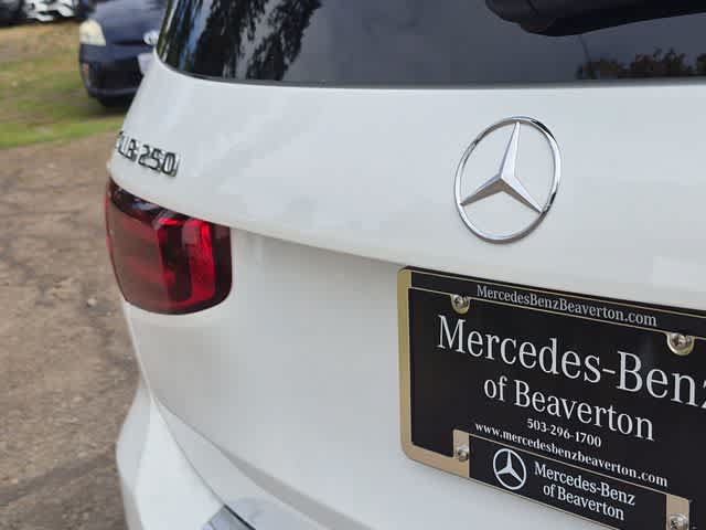 New 2026 Mercedes-Benz GLB 250 4MATIC image 12
