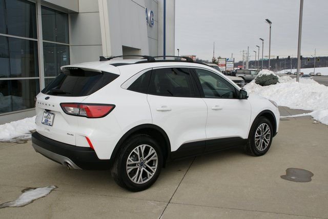 Used 2022 Ford Escape SEL image 3