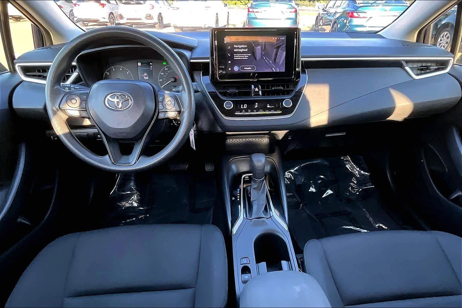 Used 2024 Toyota Corolla LE FWD image 15