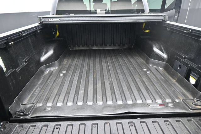 Used 2020 Toyota Tacoma TRD Sport w/ TRD Premium Sport Package AWD/4WD image 25