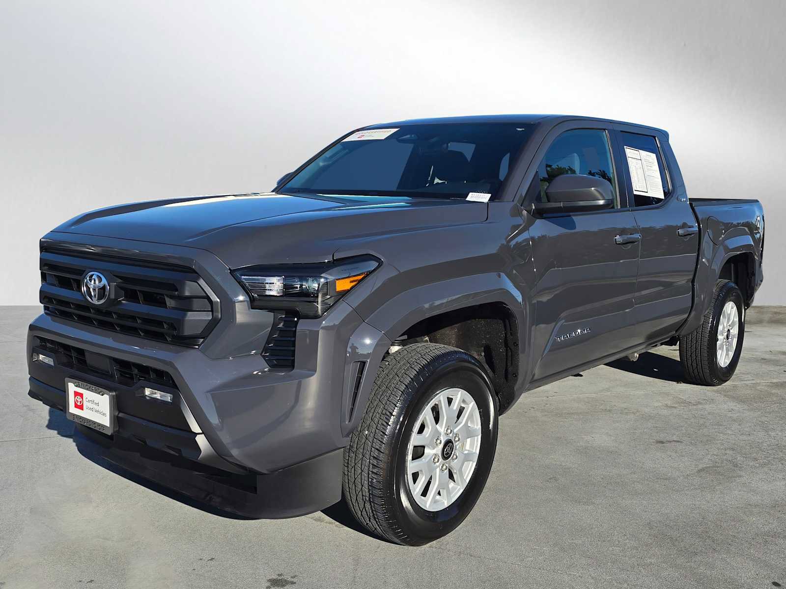 Certified 2025 Toyota Tacoma SR5 image 7