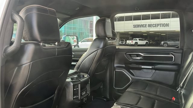 Used 2023 RAM 1500 Laramie AWD/4WD image 19