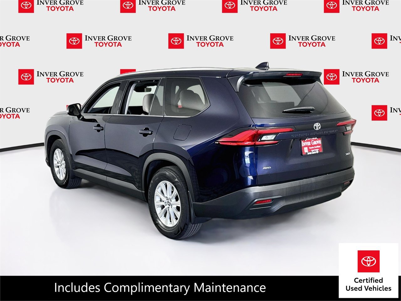 Certified 2024 Toyota Grand Highlander AWD image 7