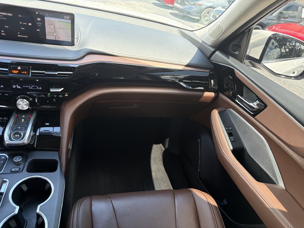 Used 2024 Acura MDX w/ Technology Package FWD image 19