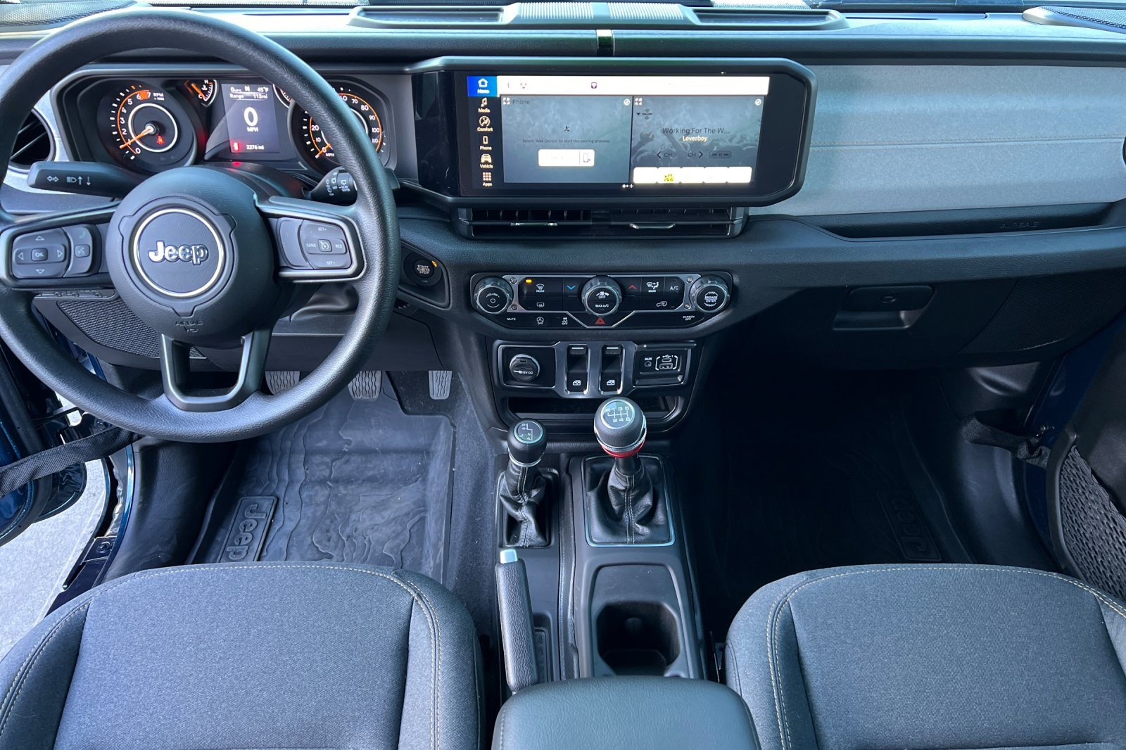Used 2025 Jeep Wrangler Sport image 10