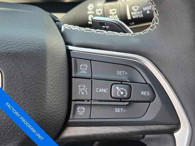 Used 2025 Jeep Grand Cherokee Limited RWD image 27