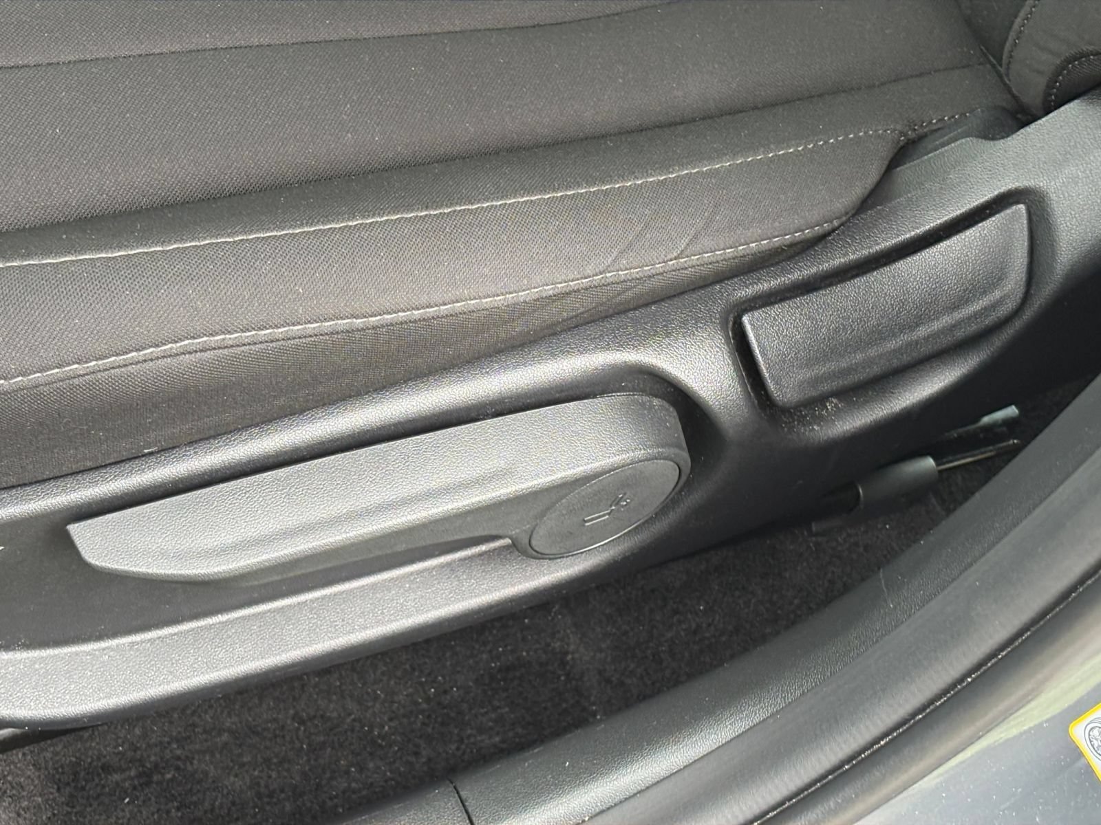 Used 2026 Hyundai Elantra Hybrid FWD image 22