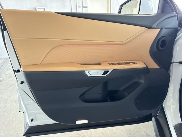 New 2026 Lexus ES 350e w/ Convenience Package FWD image 13