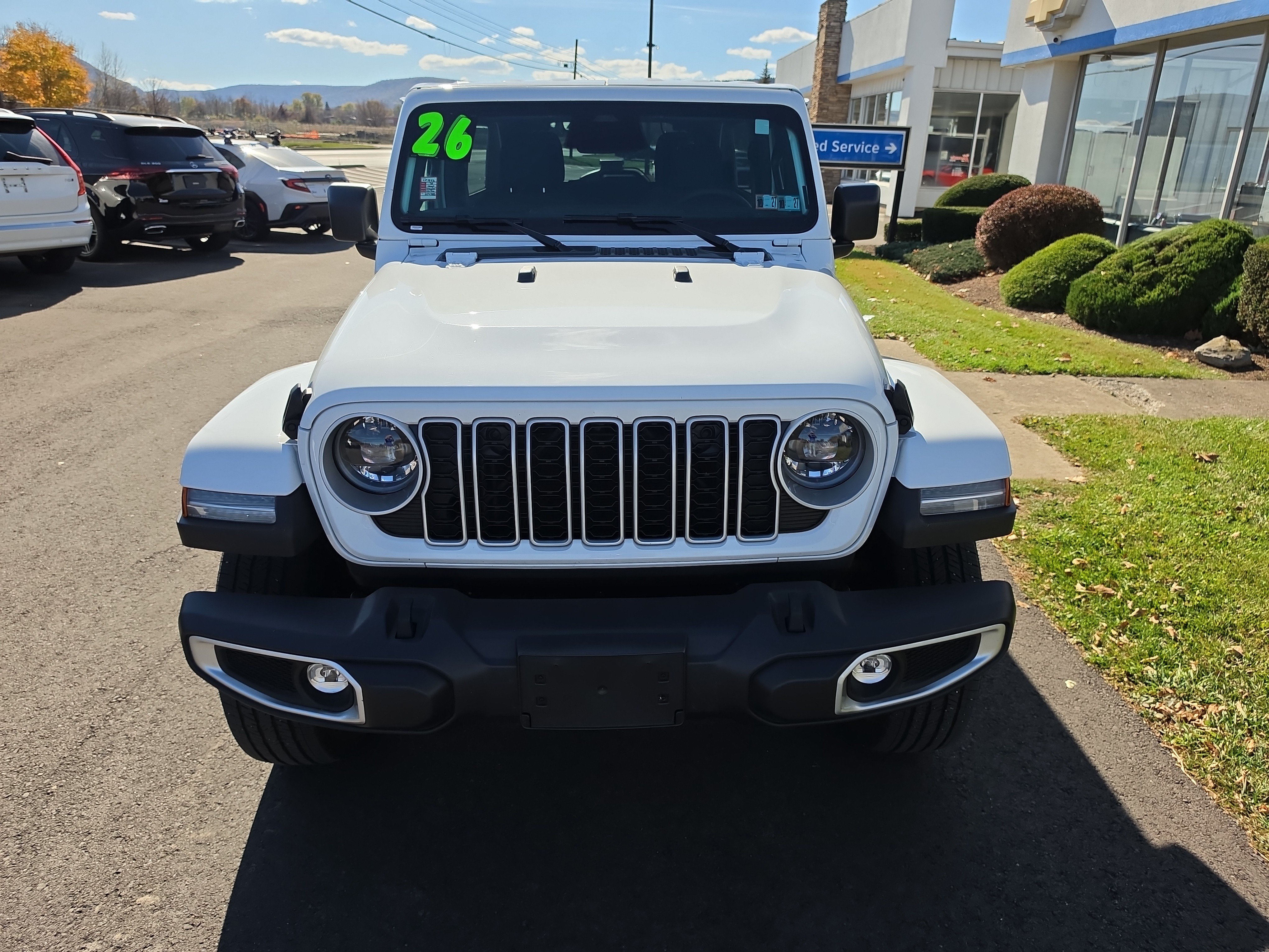 Used 2026 Jeep Wrangler Unlimited Sahara AWD/4WD image 9