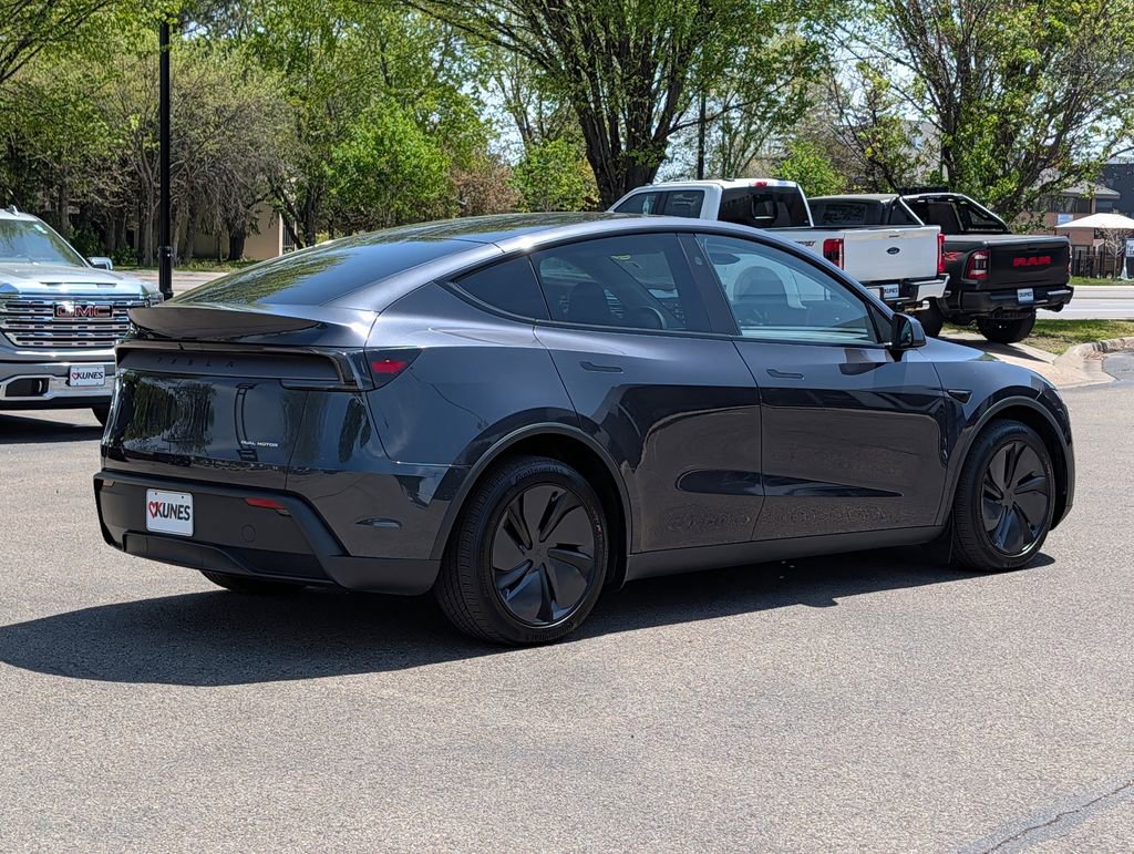 Used 2026 Tesla Model Y Long Range AWD/4WD image 12