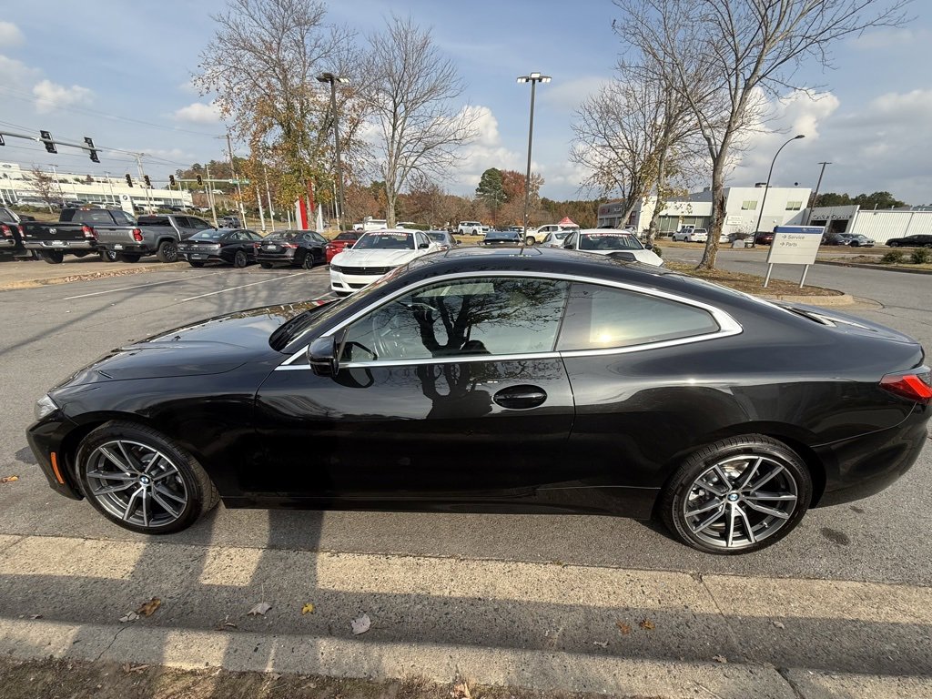 Used 2024 BMW 430i xDrive Coupe w/ Premium Package image 4