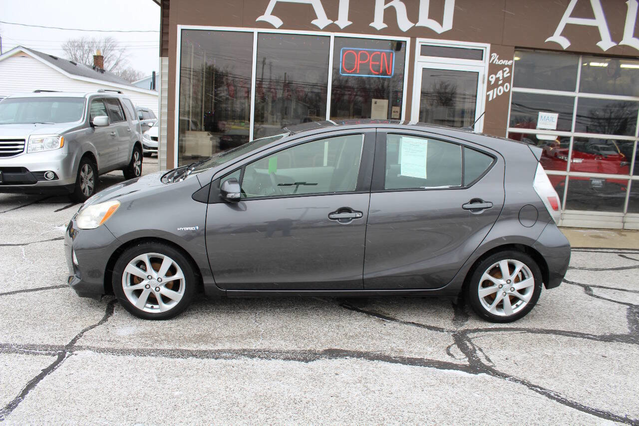 Used 2012 Toyota Prius C Four image 5
