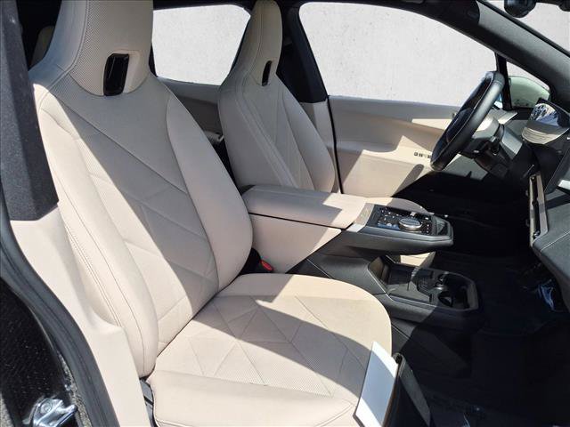 Certified 2024 BMW iX xDrive50 w/ Sport Package AWD/4WD image 20
