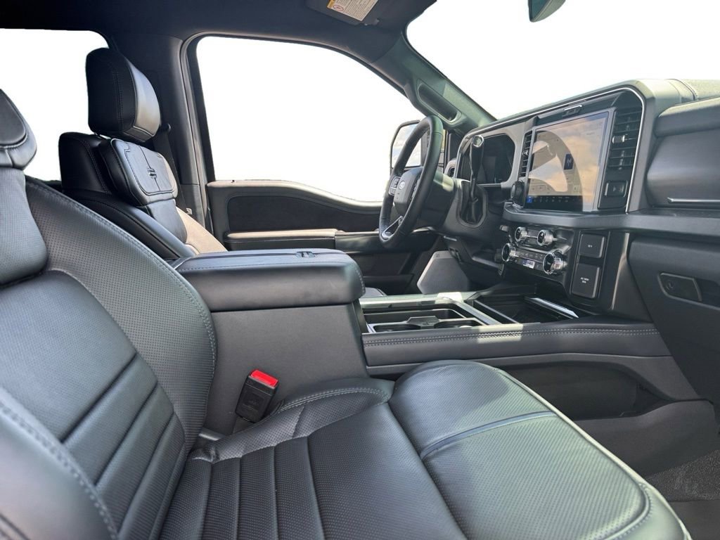 Used 2026 Ford F250 Platinum AWD/4WD image 15