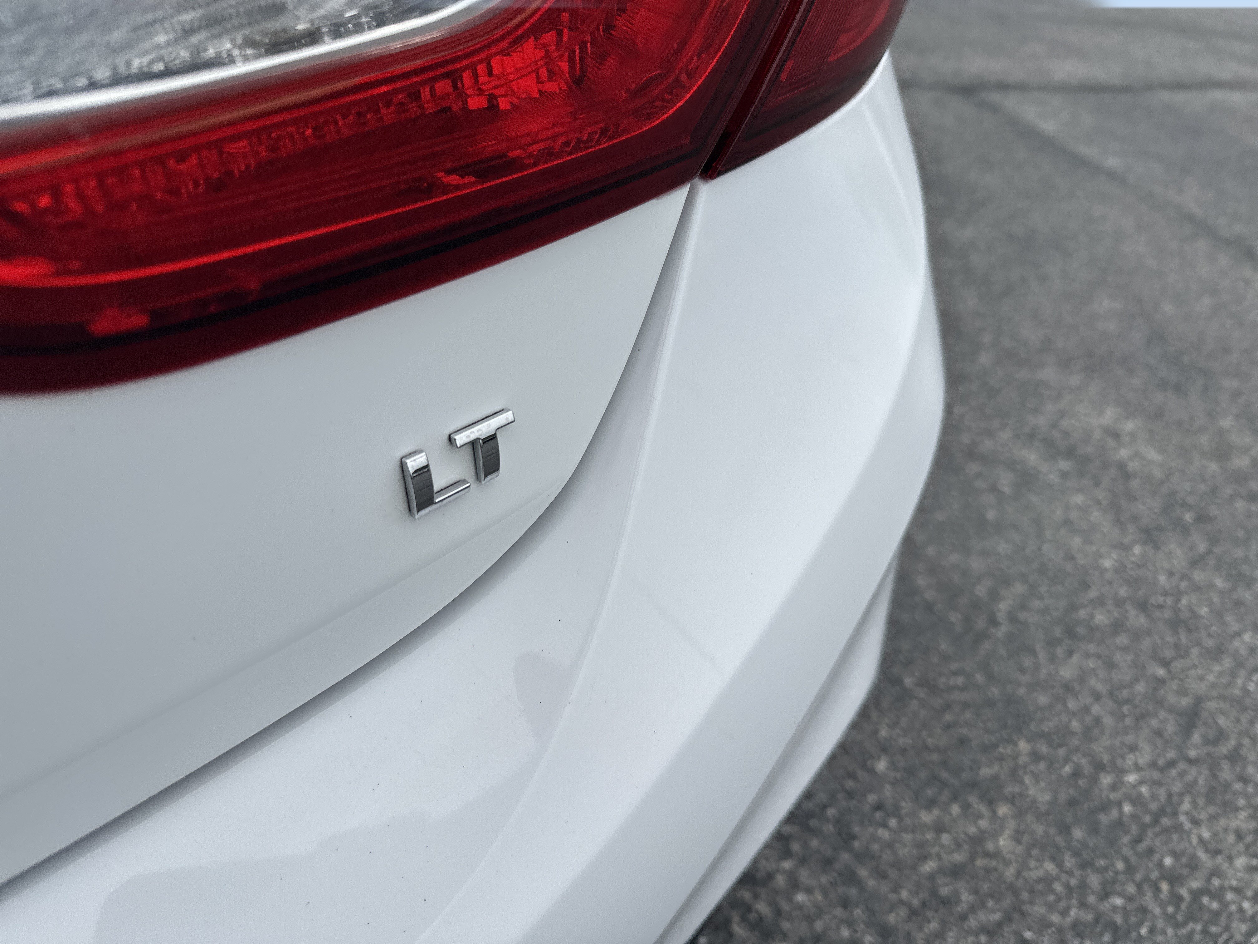Certified 2018 Chevrolet Cruze LT FWD image 6