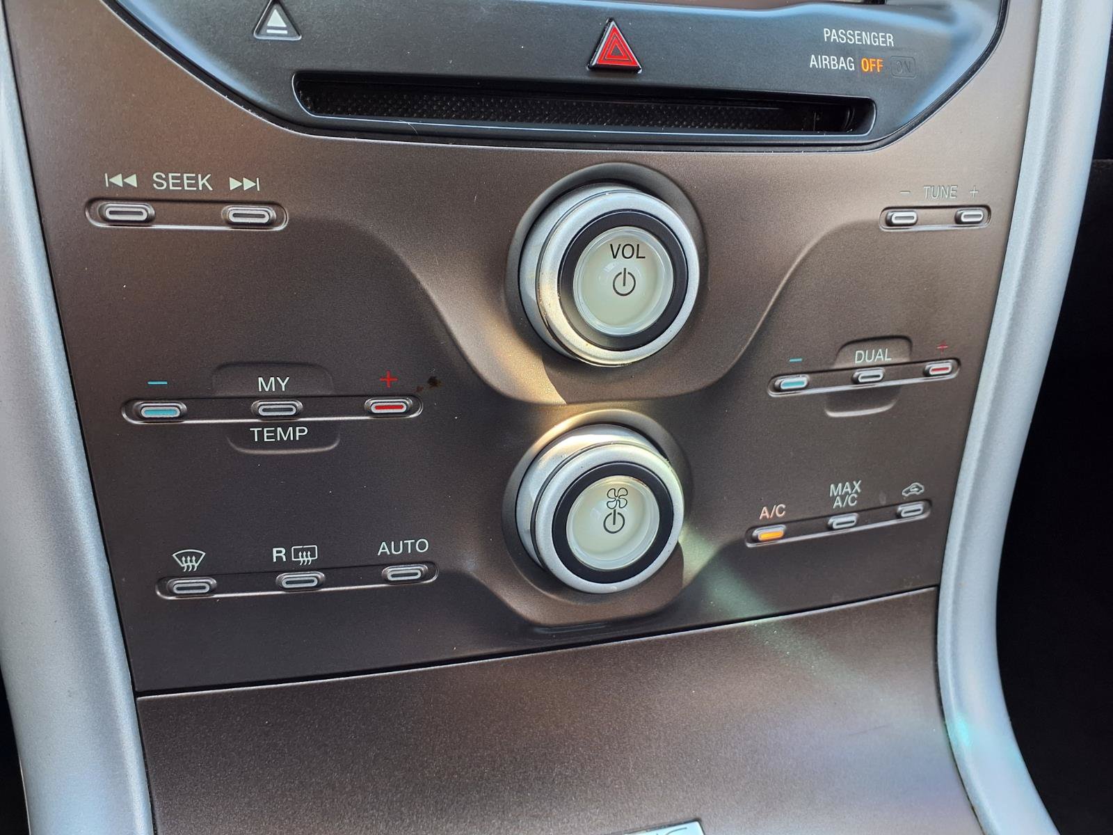 Used 2013 Ford Edge SEL FWD image 10