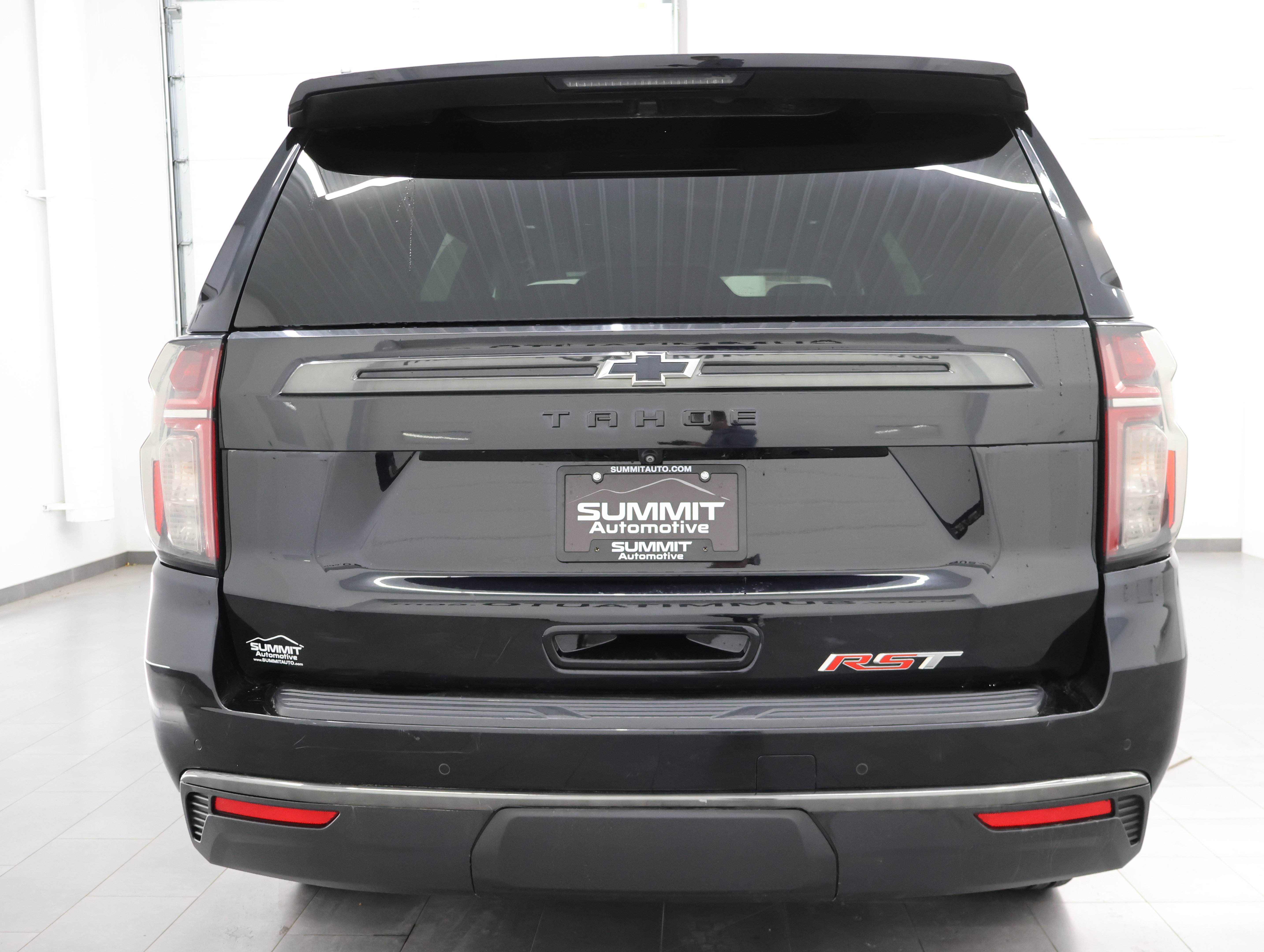 Used 2022 Chevrolet Tahoe RST w/ Luxury Package AWD/4WD image 34