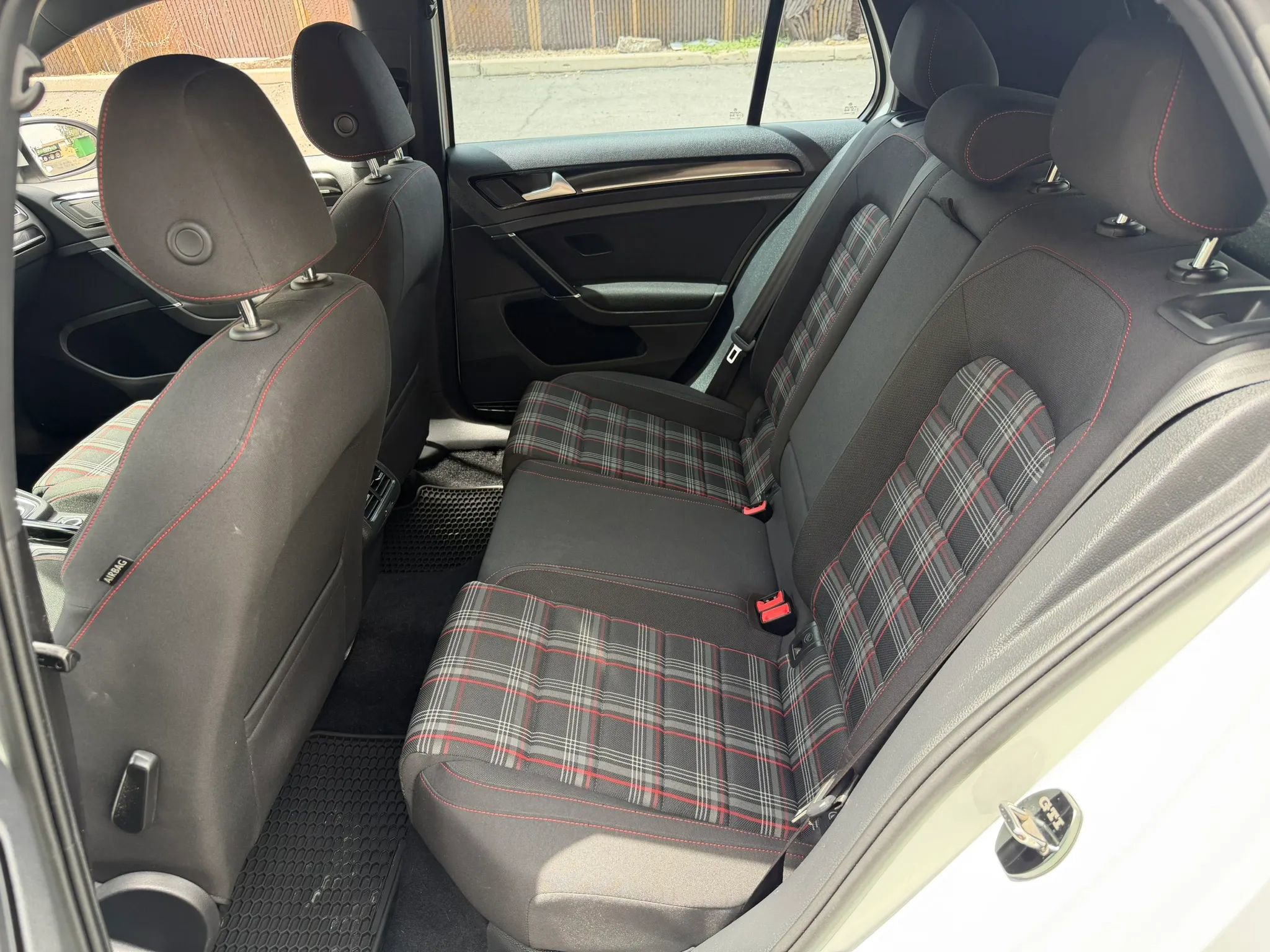 Used 2017 Volkswagen GTI S FWD image 17