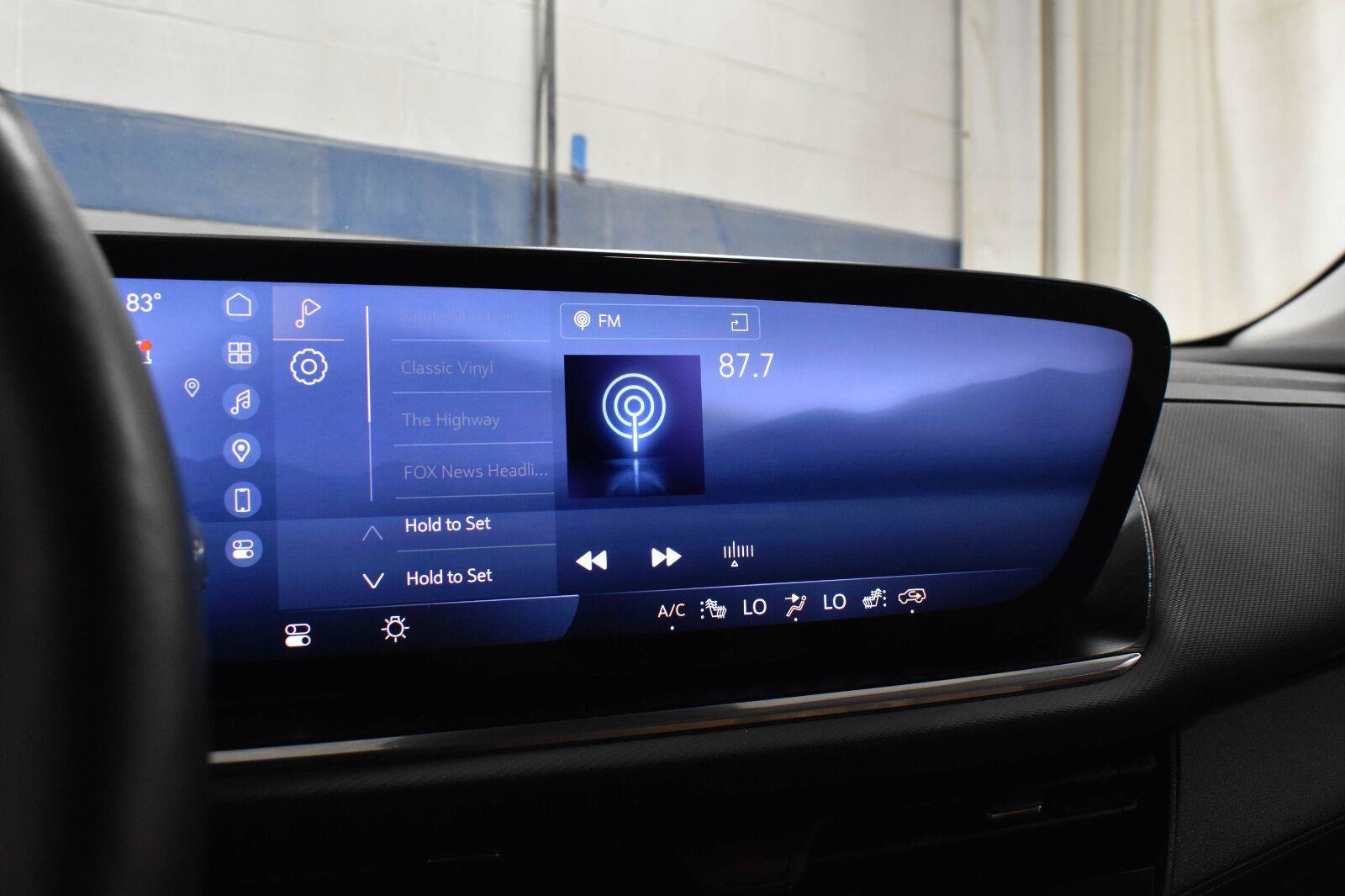 Used 2024 Buick Envision Preferred AWD/4WD image 14