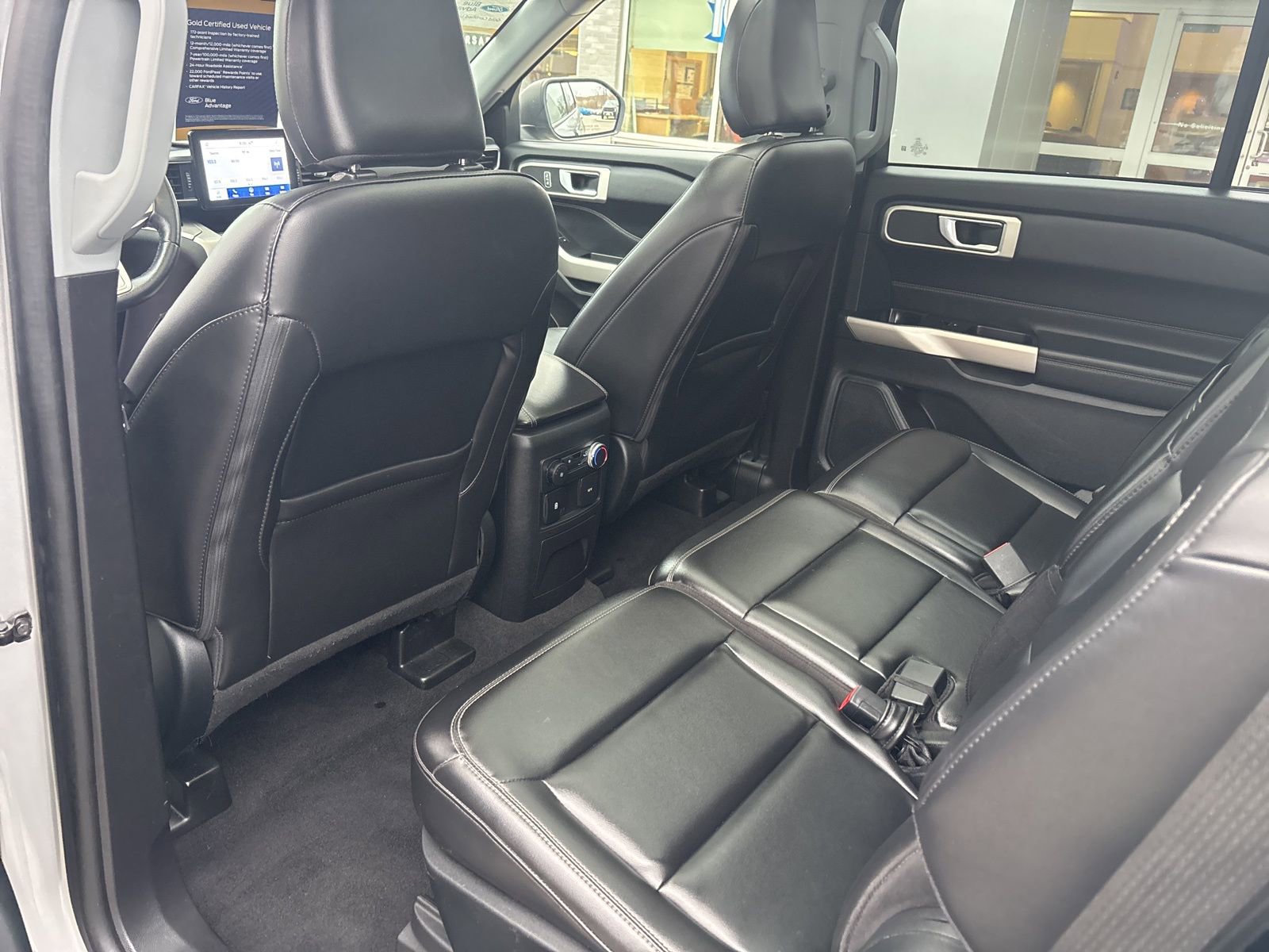 Certified 2022 Ford Explorer XLT w/ Equipment Group 202A image 35
