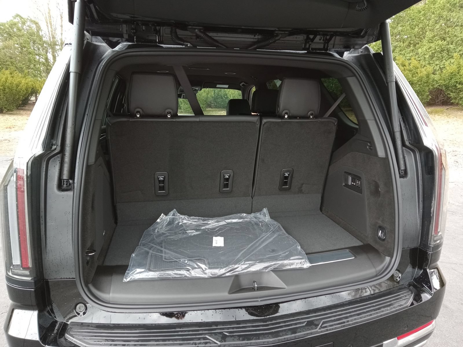 New 2026 Cadillac Escalade 4WD image 27