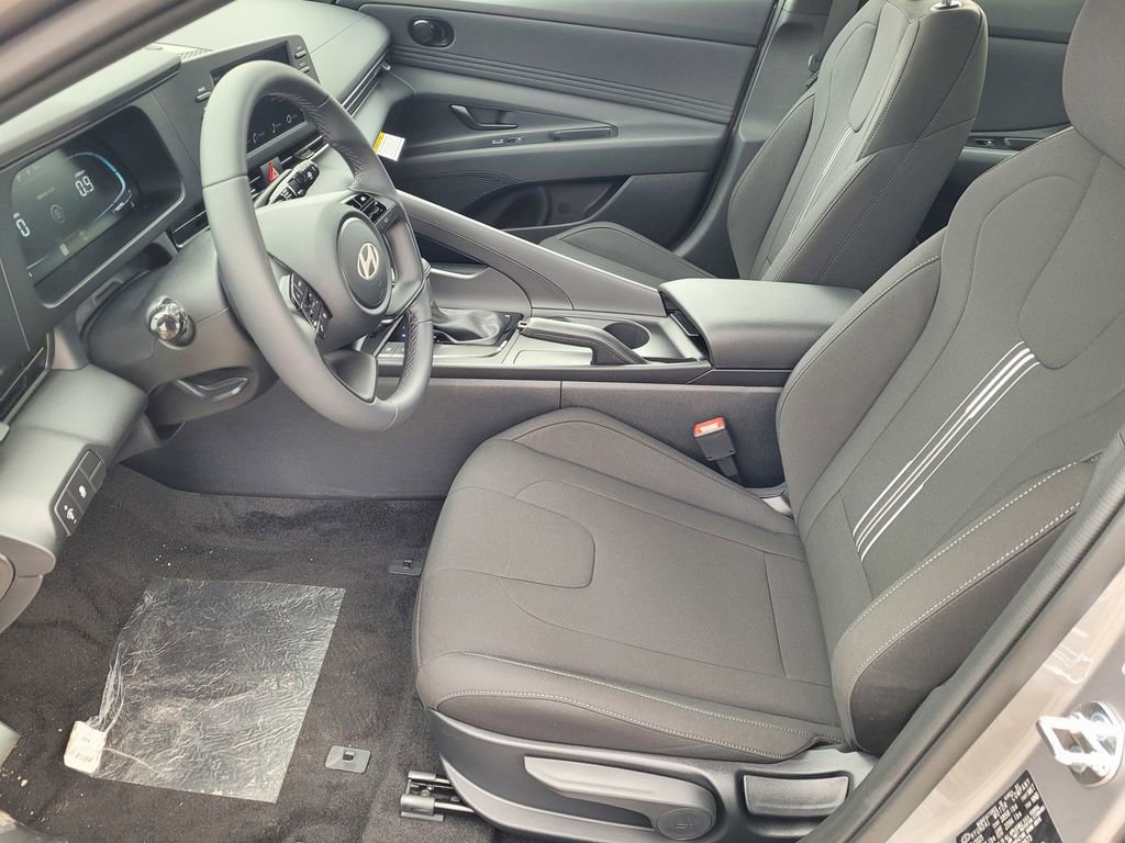 New 2026 Hyundai Elantra Sport FWD image 8