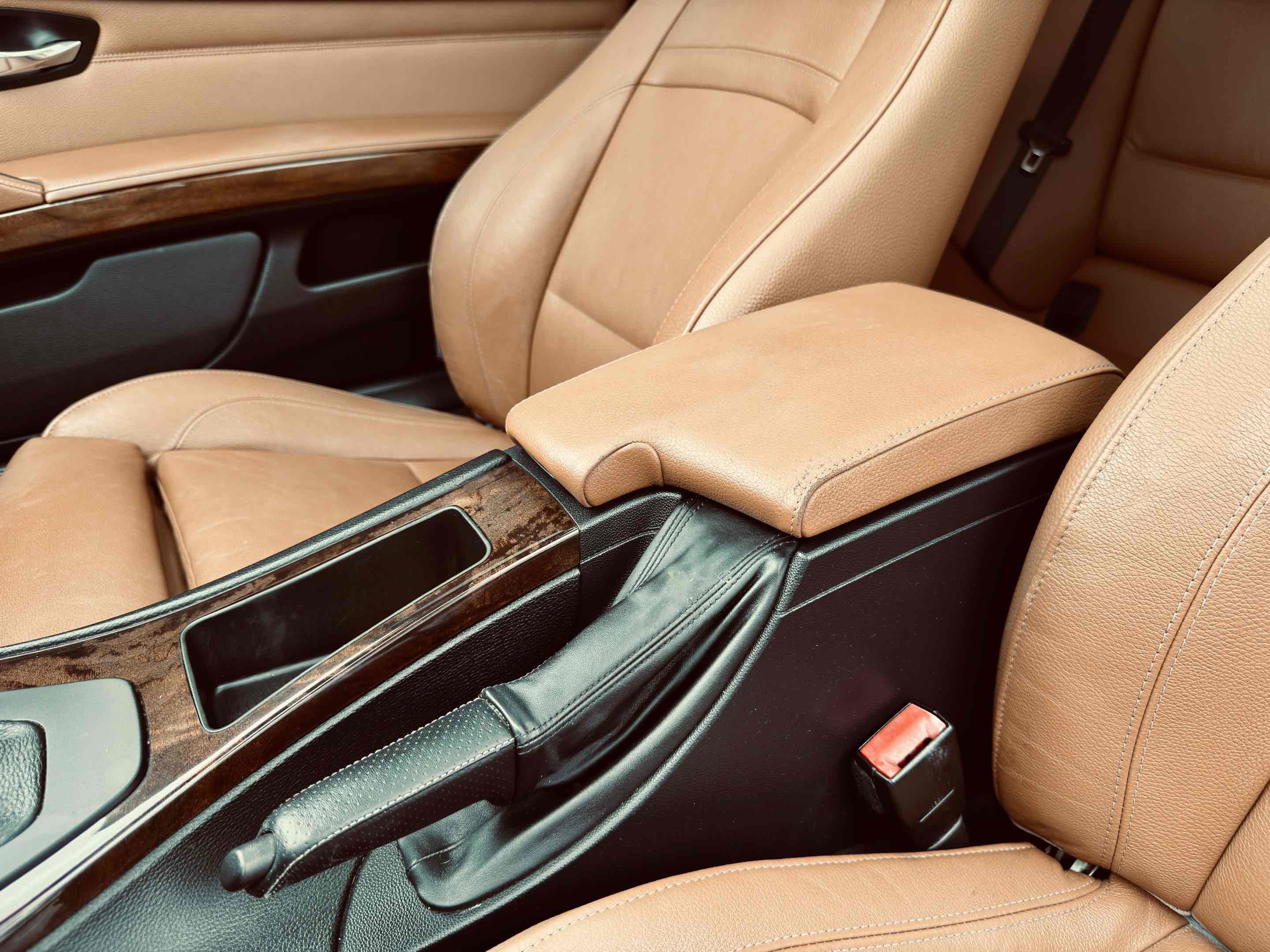 Used 2011 BMW 328i xDrive Coupe image 34