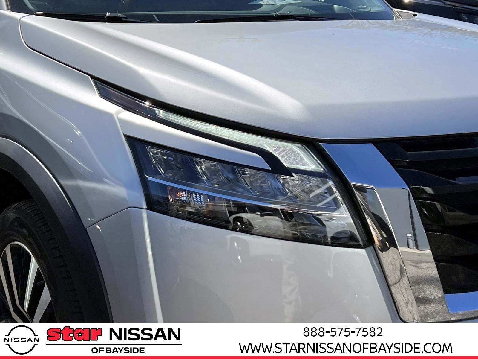 Used 2023 Nissan Pathfinder Platinum w/ Lighting Package (N93) image 8