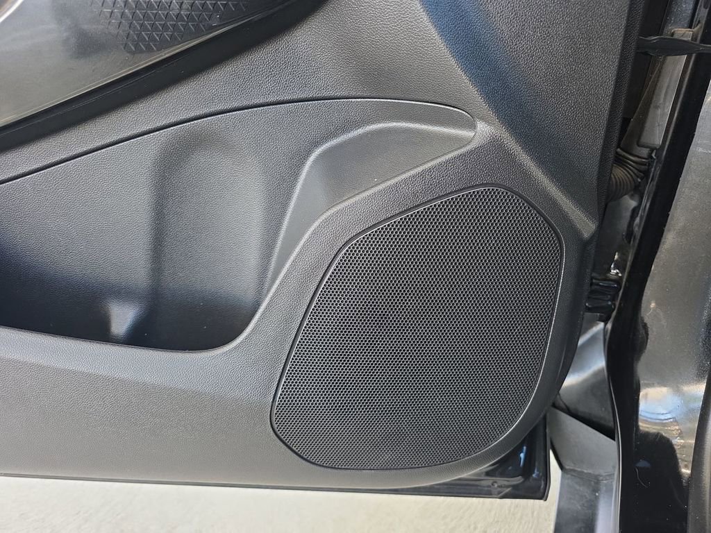 Used 2024 Chevrolet Trax RS w/ Driver Confidence Package image 25