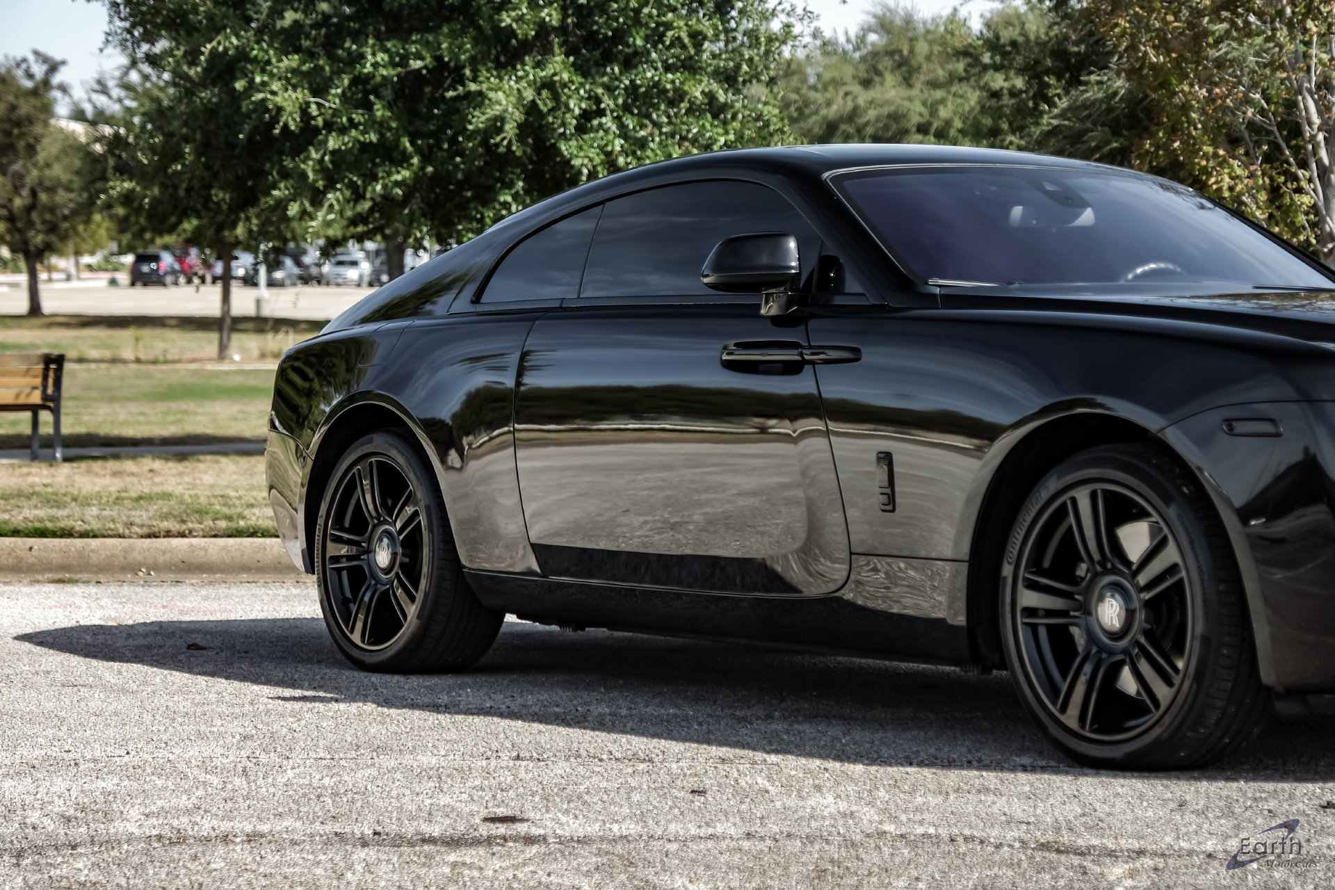 Used 2016 Rolls-Royce Wraith RWD image 28