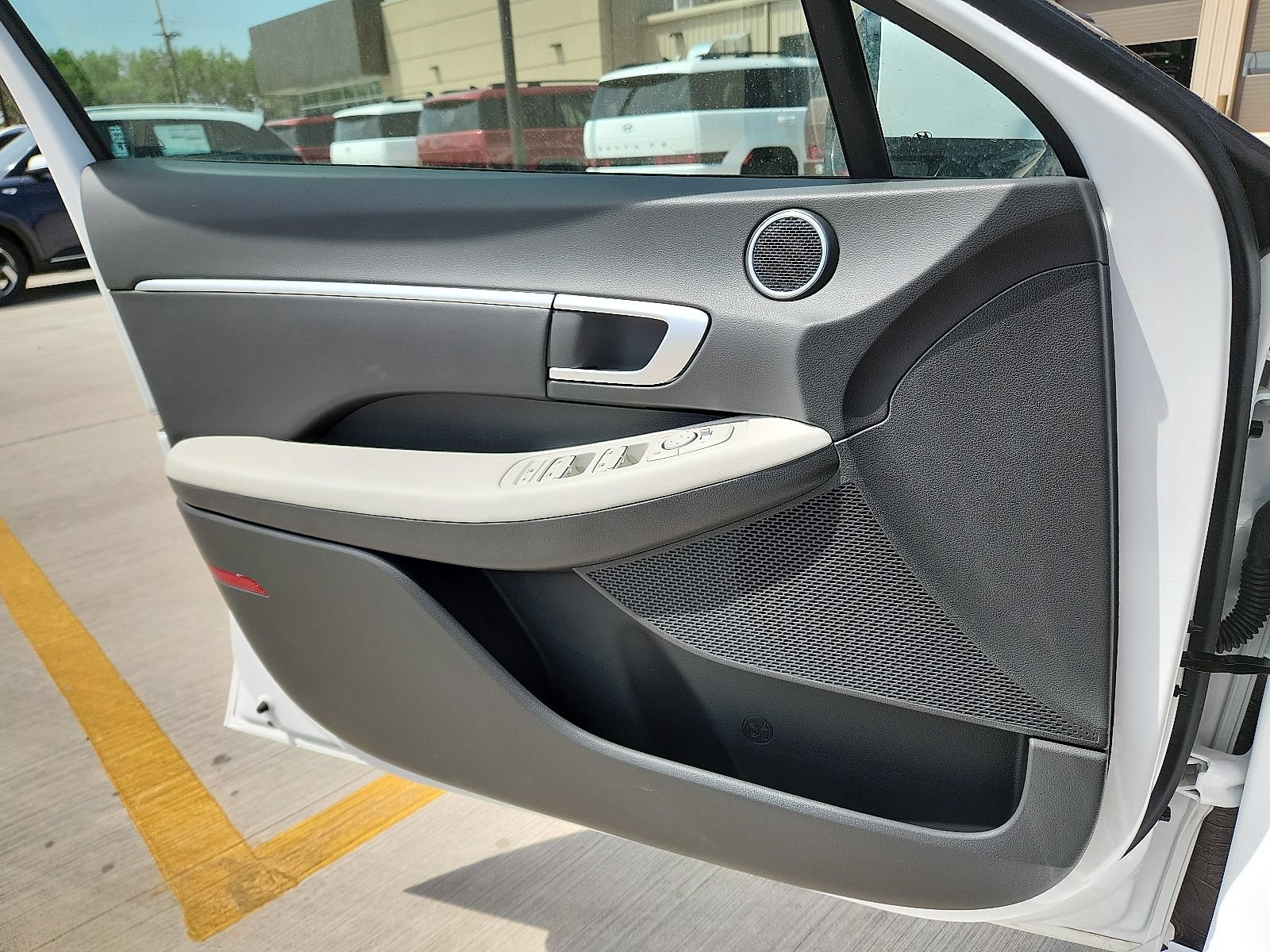 New 2025 Hyundai Sonata SEL FWD image 13