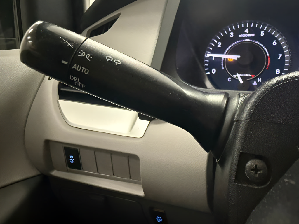 Used 2020 Toyota Sienna LE FWD image 22