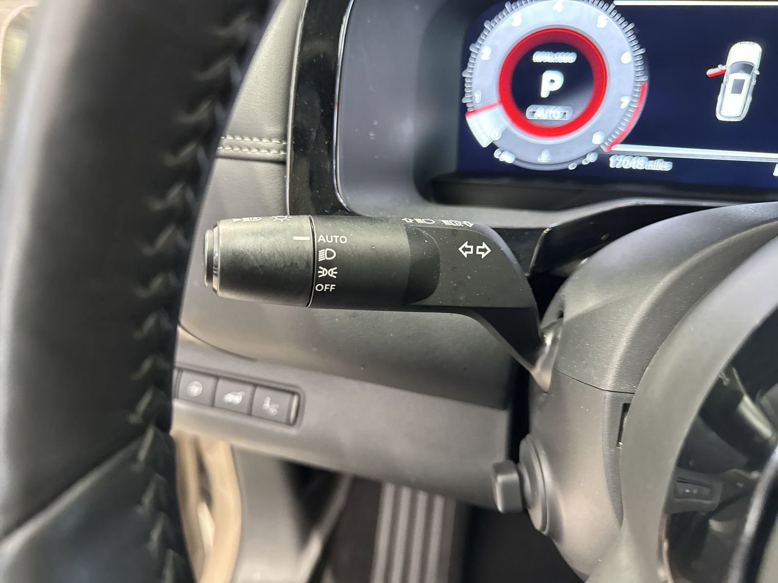 Certified 2024 Nissan Pathfinder Platinum image 23