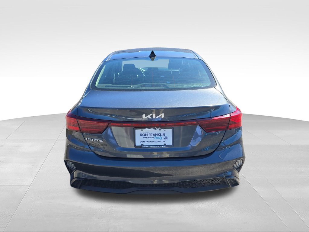 Used 2024 Kia Forte LXS FWD image 4