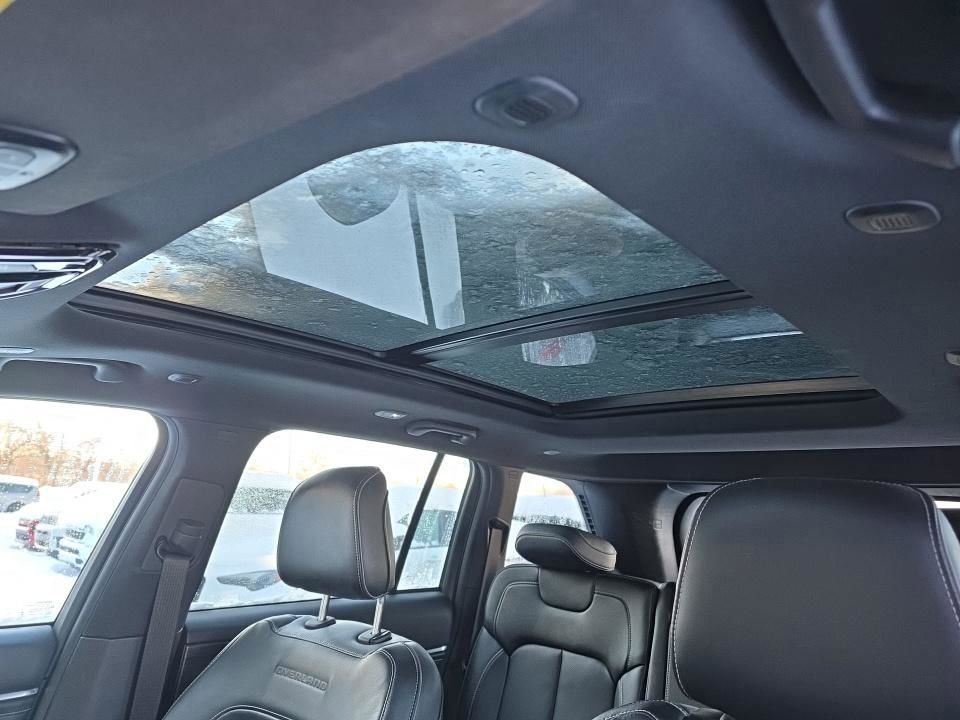 Used 2022 Jeep Grand Cherokee Overland image 19