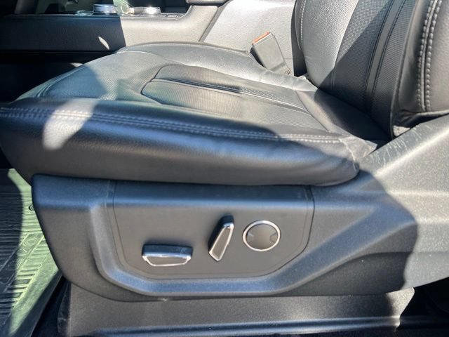 Used 2019 Ford Expedition Limited w/ Special Edition Package AWD/4WD image 25