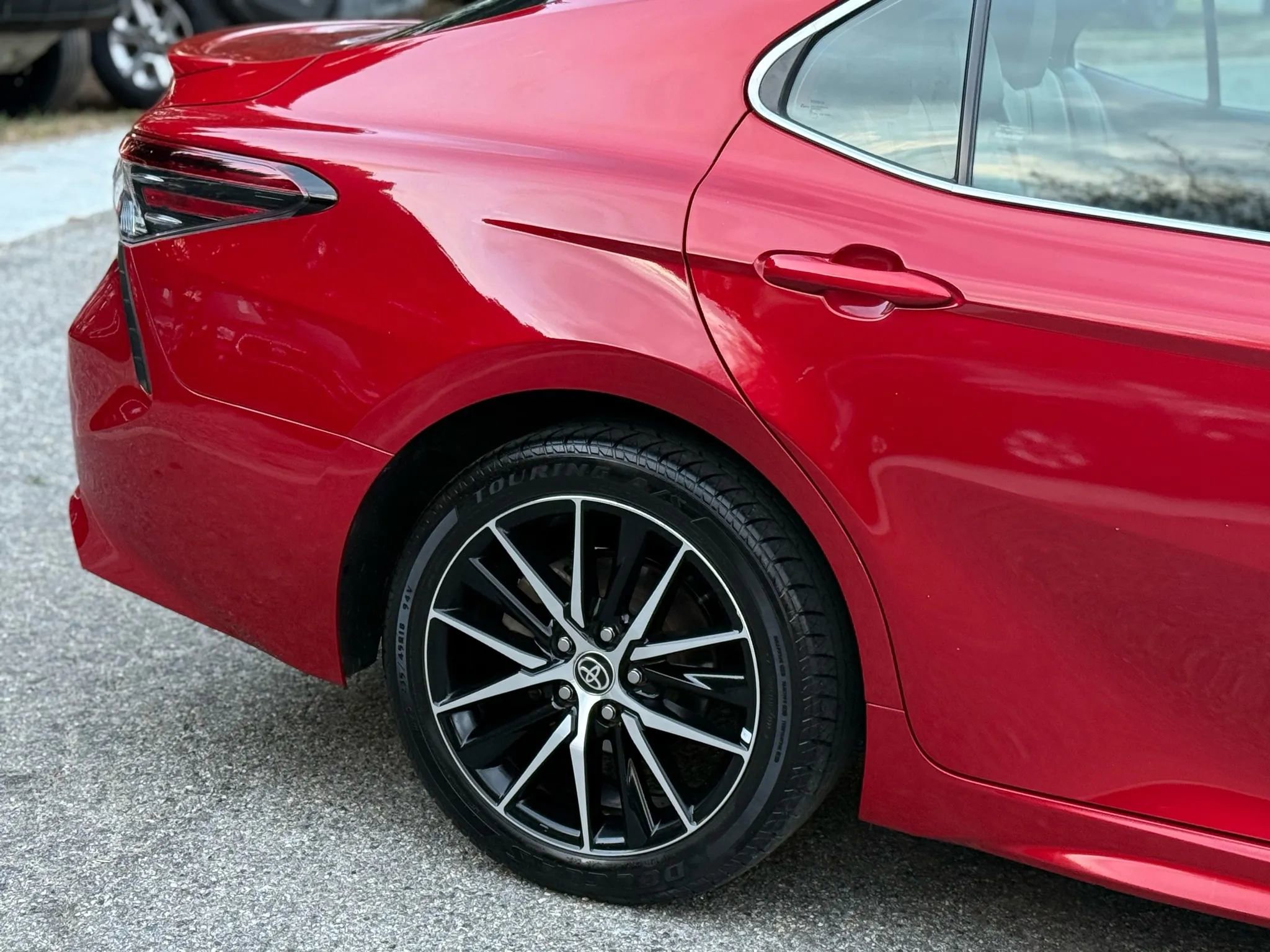 Used 2021 Toyota Camry SE image 9