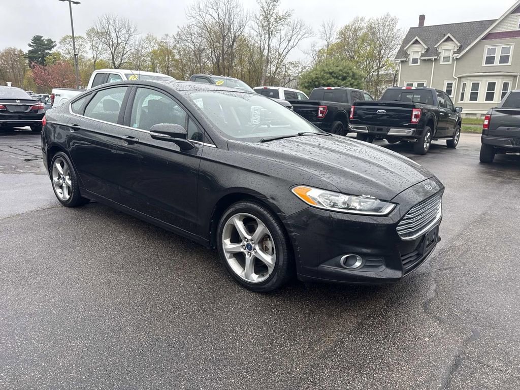 Used 2013 Ford Fusion SE FWD image 10
