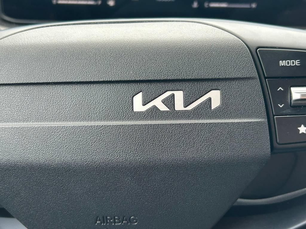 Used 2026 Kia Sportage LX FWD image 33