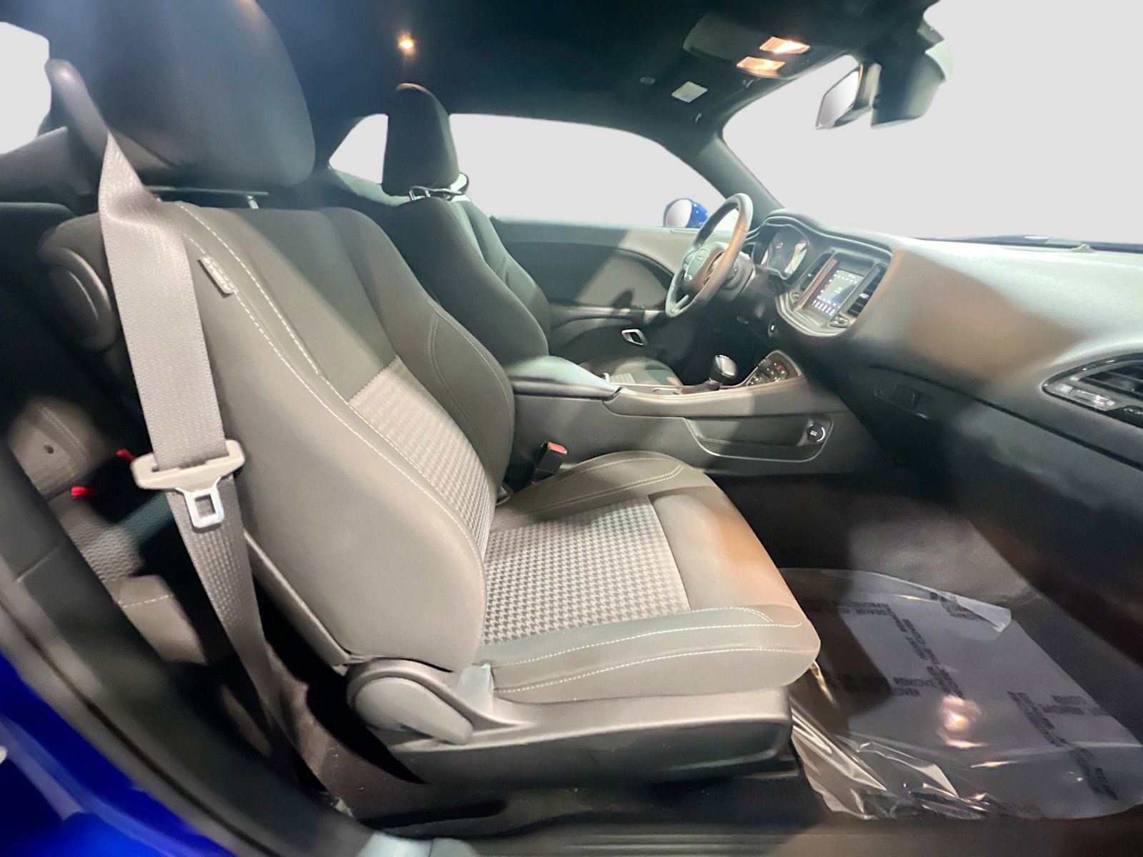 Used 2018 Dodge Challenger SXT w/ Blacktop Package image 21