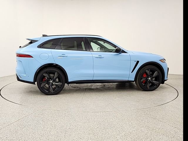New 2026 Jaguar F-PACE SVR image 4