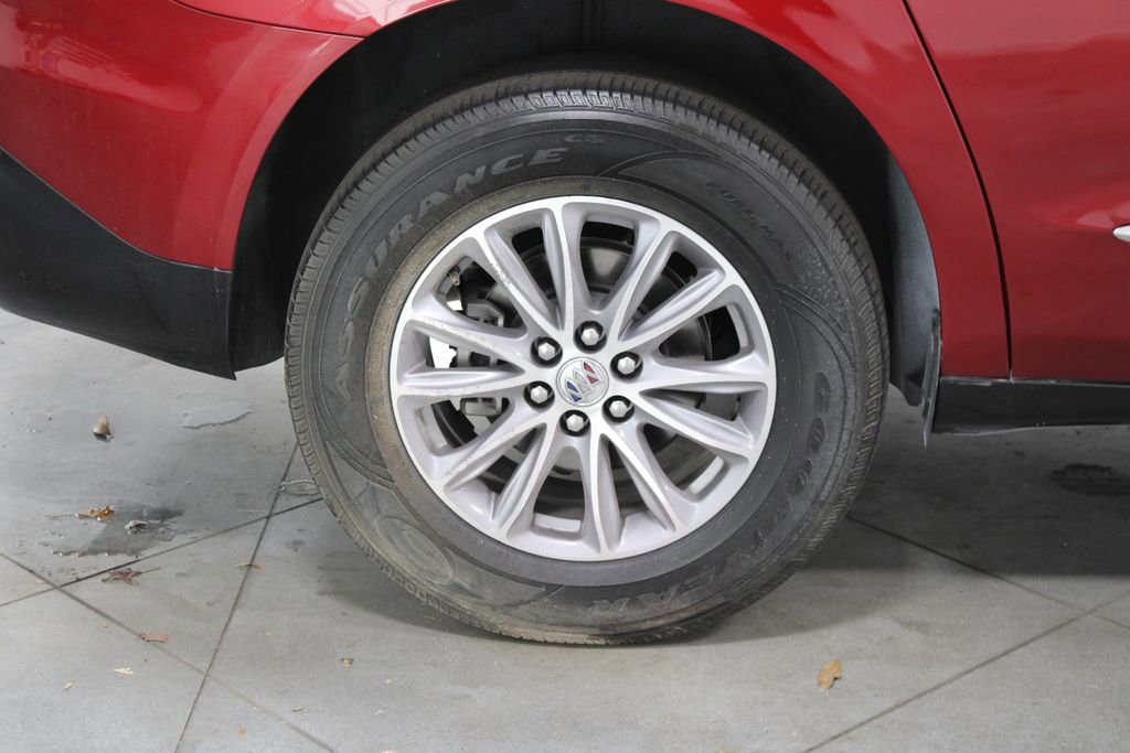 Used 2024 Buick Enclave Premium image 13