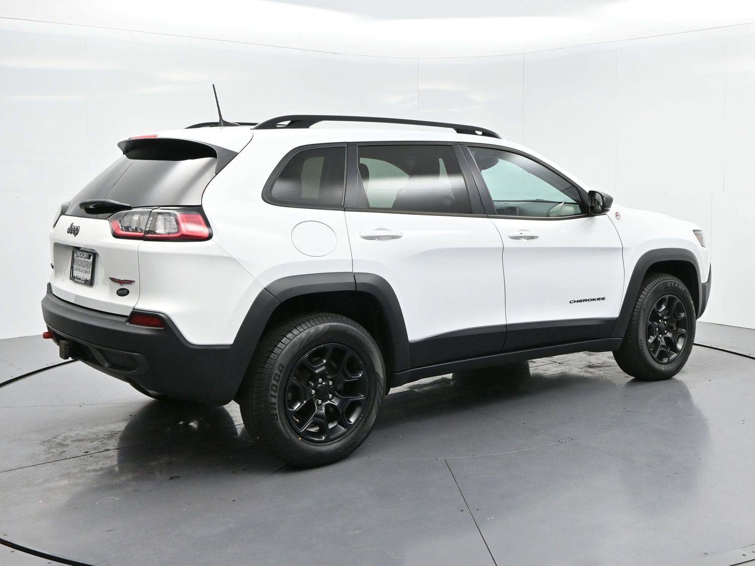 Used 2022 Jeep Cherokee Trailhawk w/ Trailer Tow Group AWD/4WD image 7