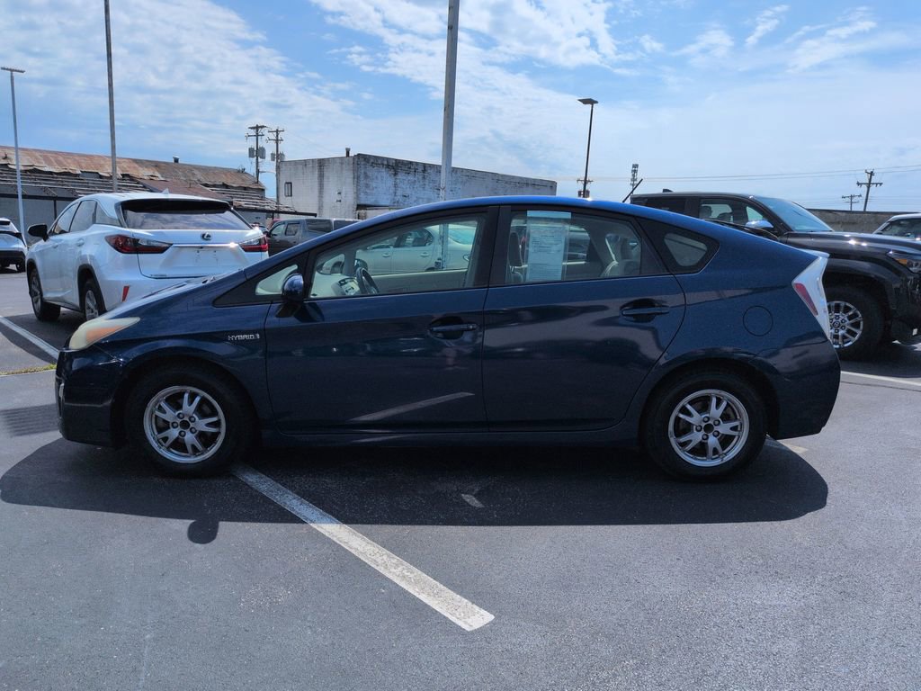 Used 2011 Toyota Prius Two FWD image 2