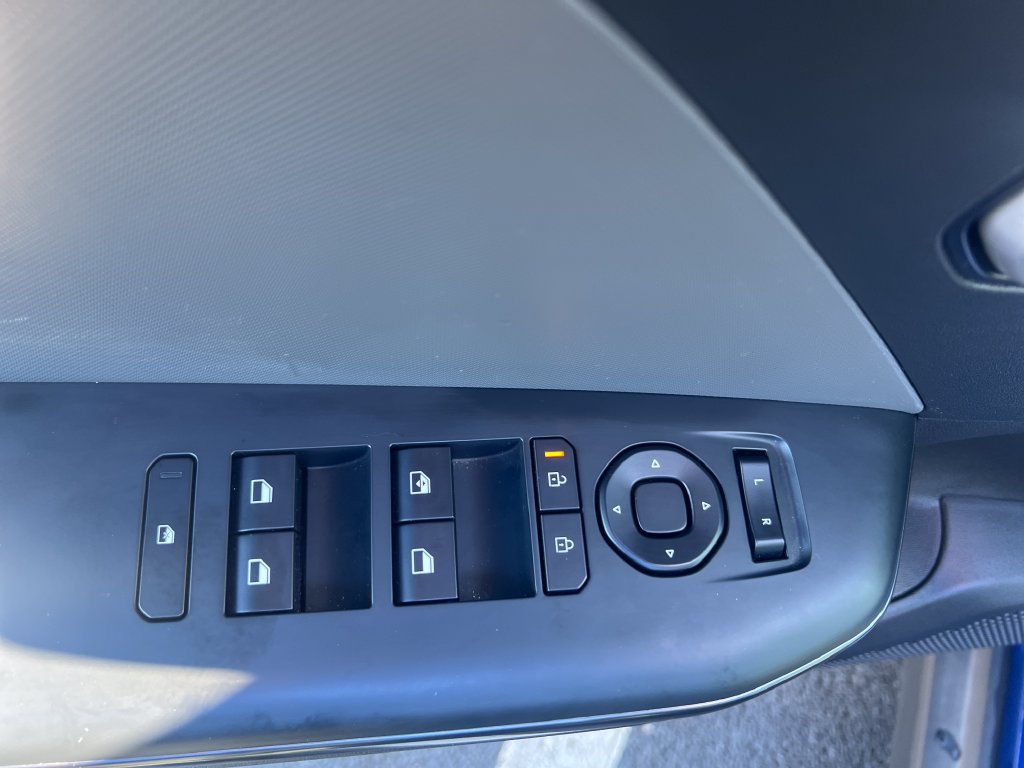 Used 2025 Kia K4 FWD image 11