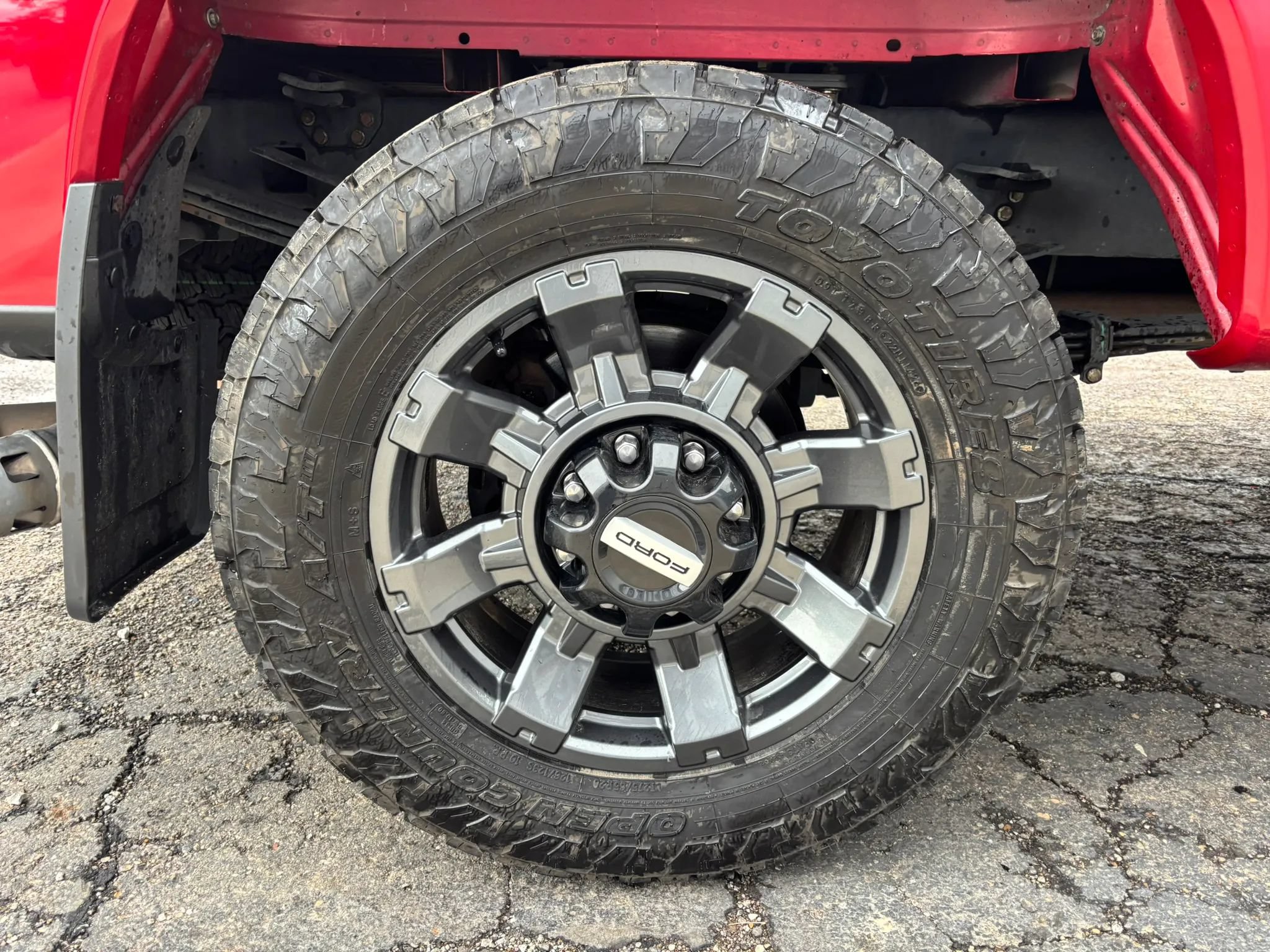 Used 2023 Ford F250 Lariat w/ Sport Appearance Package AWD/4WD image 8