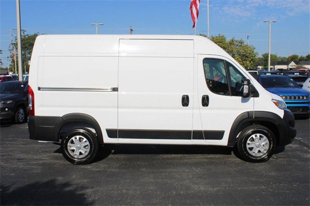 New 2024 RAM ProMaster 2500 w/ Quick Order Package 22H SLT+ image 2