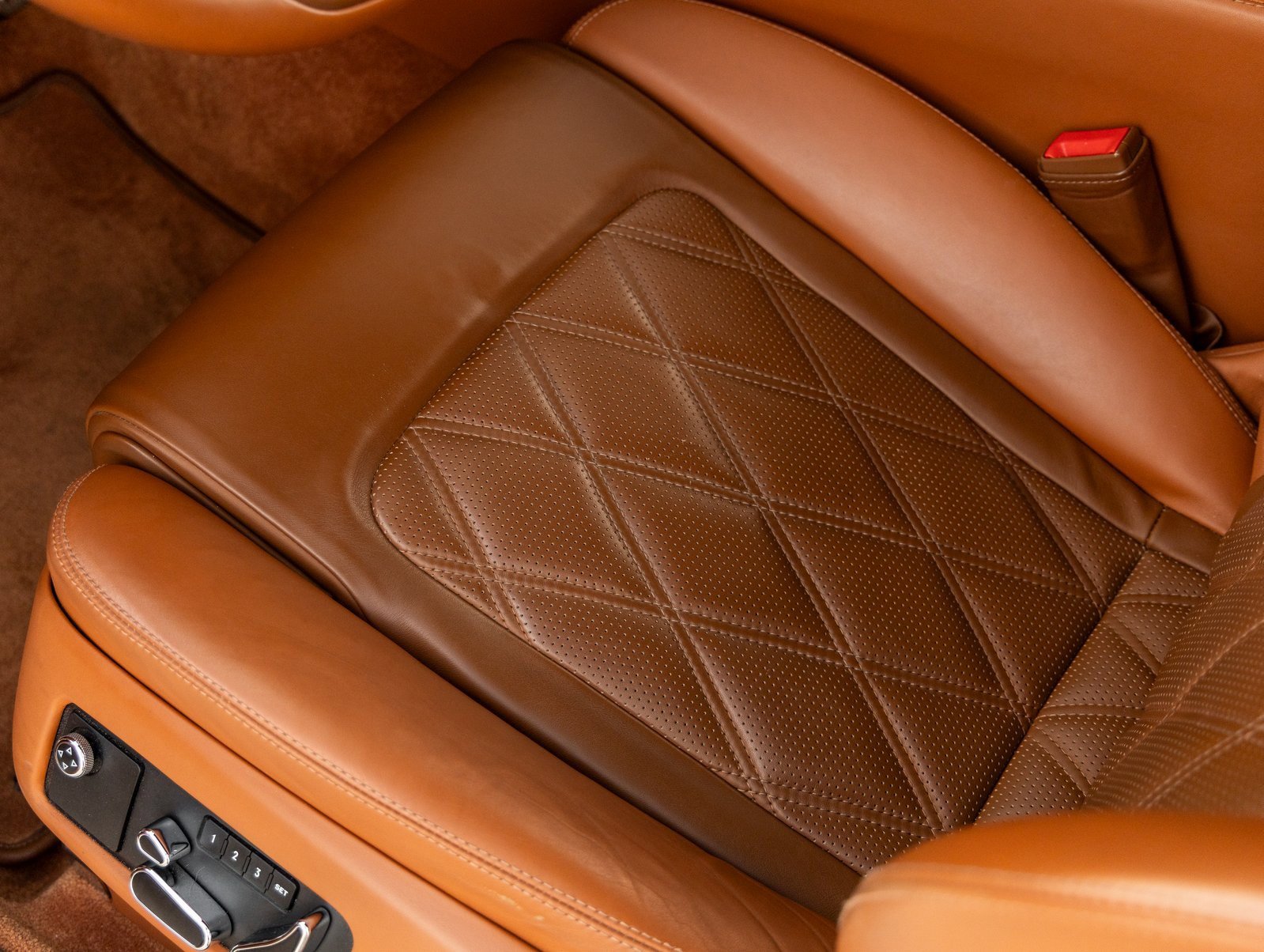 Used 2013 Bentley Continental GT image 19