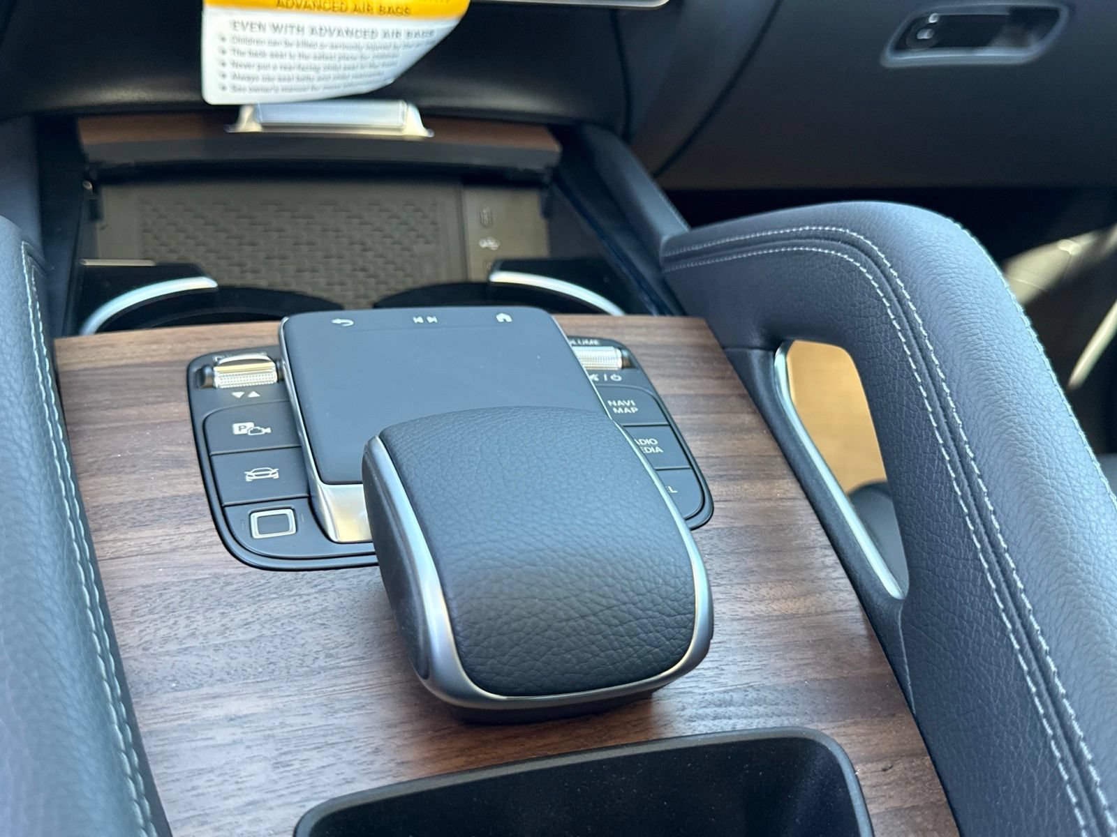 New 2026 Mercedes-Benz GLE 450e 4MATIC image 25