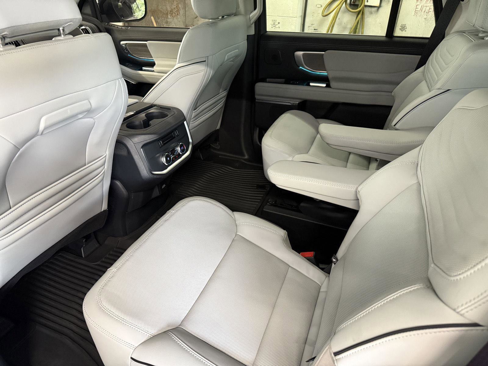 New 2025 Ford Expedition Platinum w/ Platinum Ultimate Package image 19